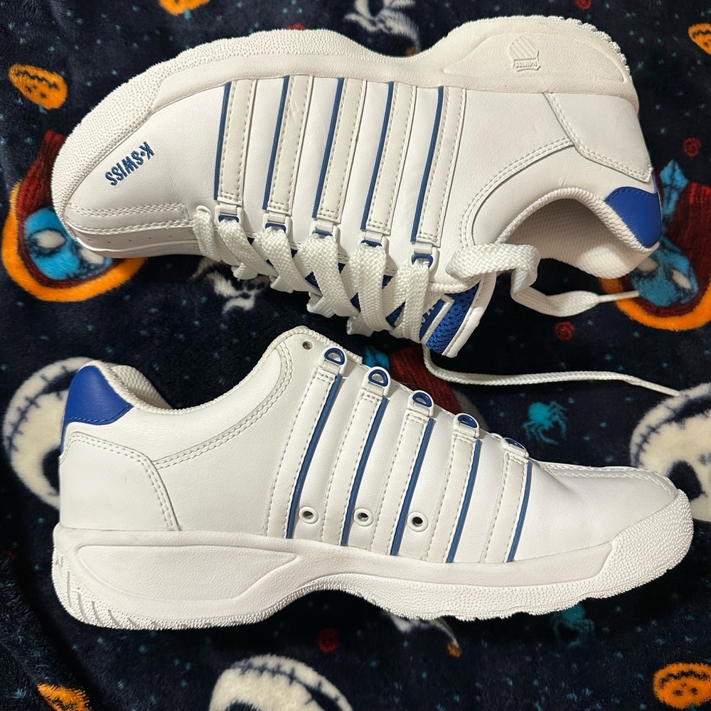 K-Swiss Classic White Sneakers with Navy Stripes - Picture 8 of 13